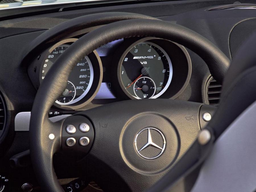  Mercedes-Benz SLK55 AMG 2005 года  (фото 75 из 96)